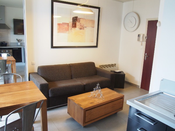 Luxury furnished studio apartment 22m² + balcony + underground car park to rent Valenciennes