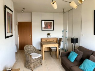 Furnished and decorated studio flat 28 sqm + underground car park for rent Valenciennes
