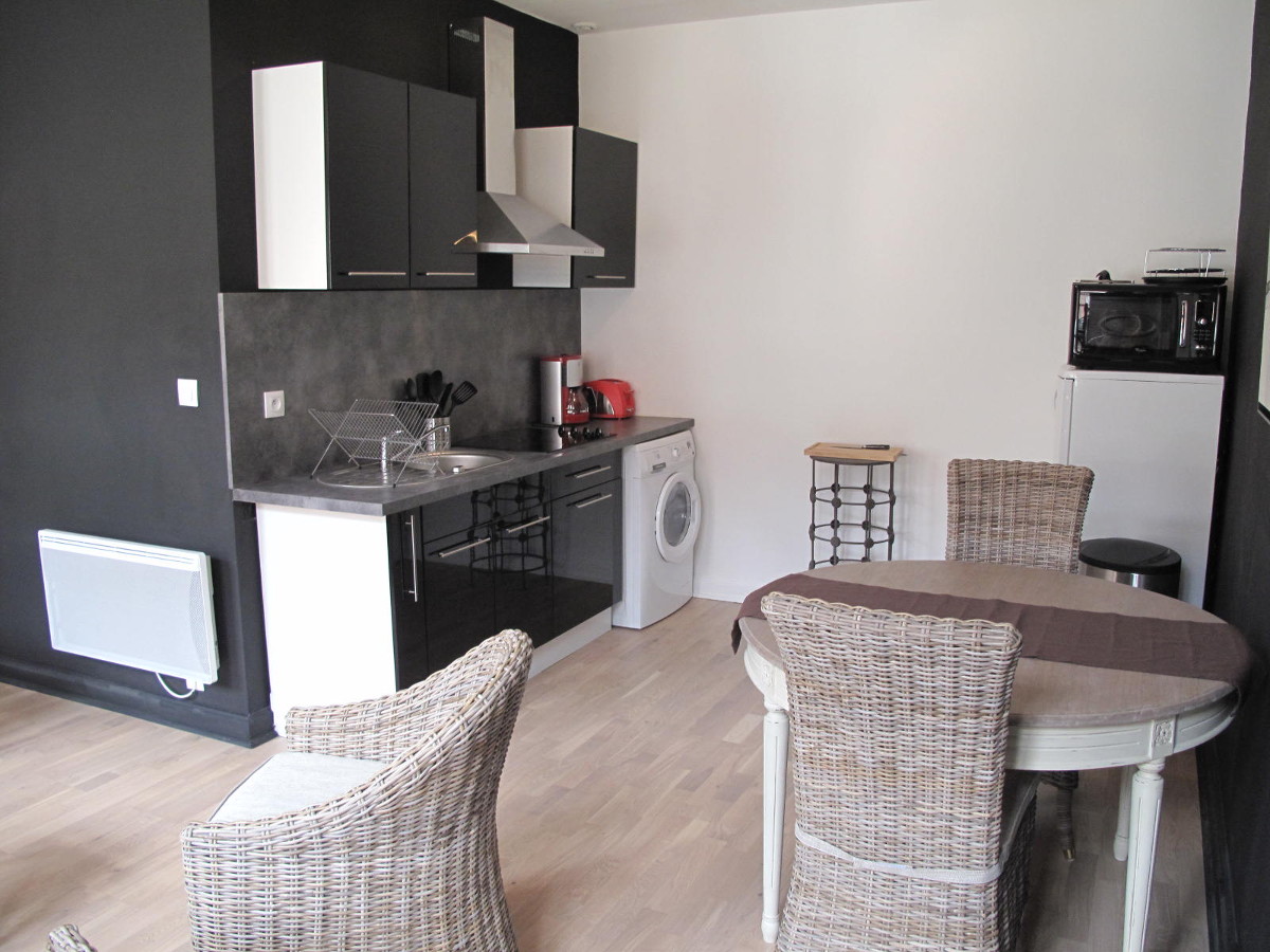 1 bedroom furnished apartment 50 sqm for rent in Valenciennes