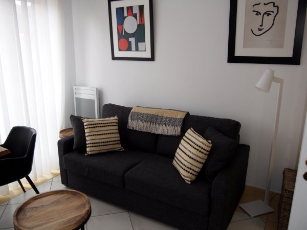 Fully furnished studio apartment 21m² rental Valenciennes