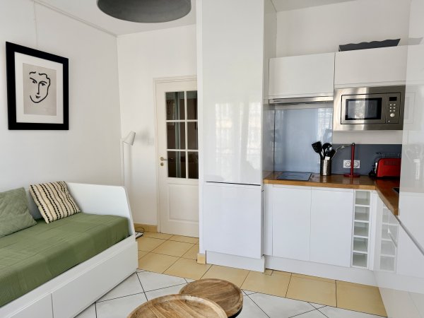 Studio meublé 21m² proche musée à louer Valenciennes