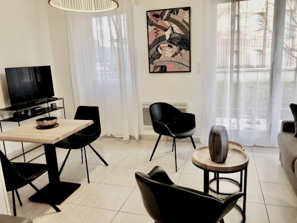 Luxury furnished studio apartment 27 sqm with terrace for rent Valenciennes